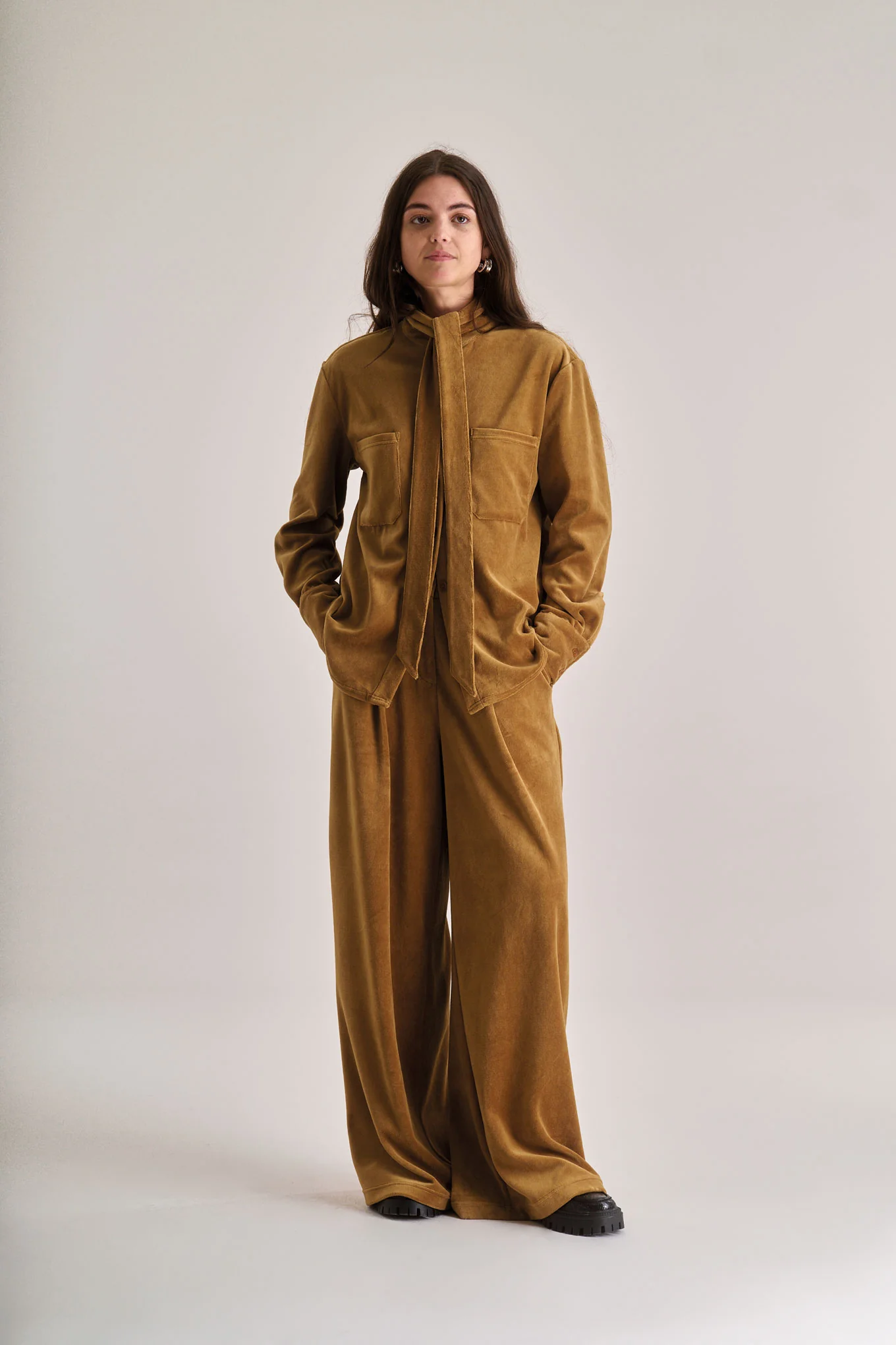 FORD Velvet Top - Olive - Image 5