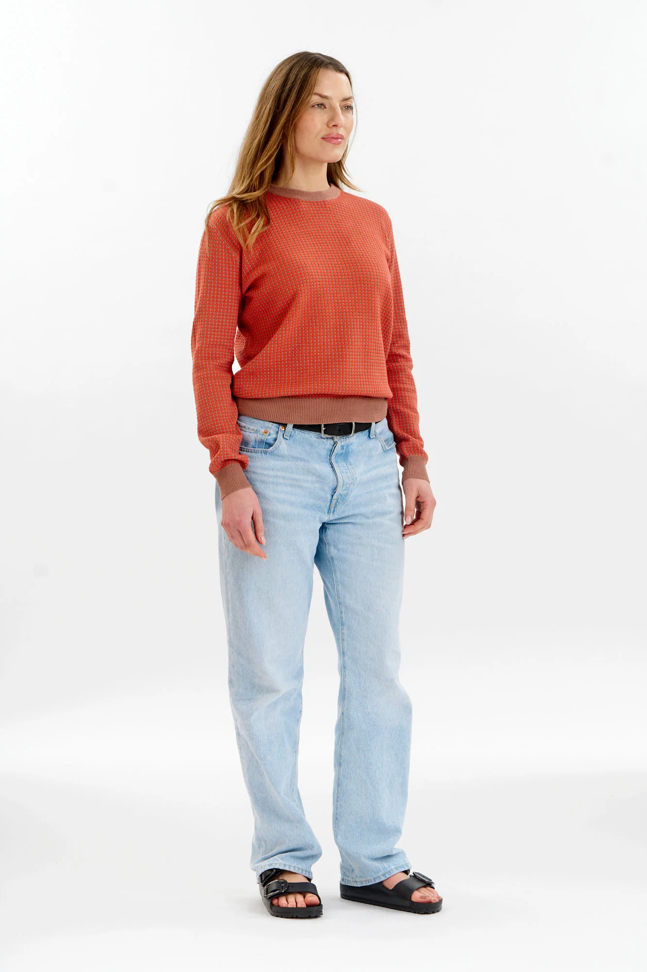 HANA Organic Cotton Jumper - Coffee & Red - Image 4