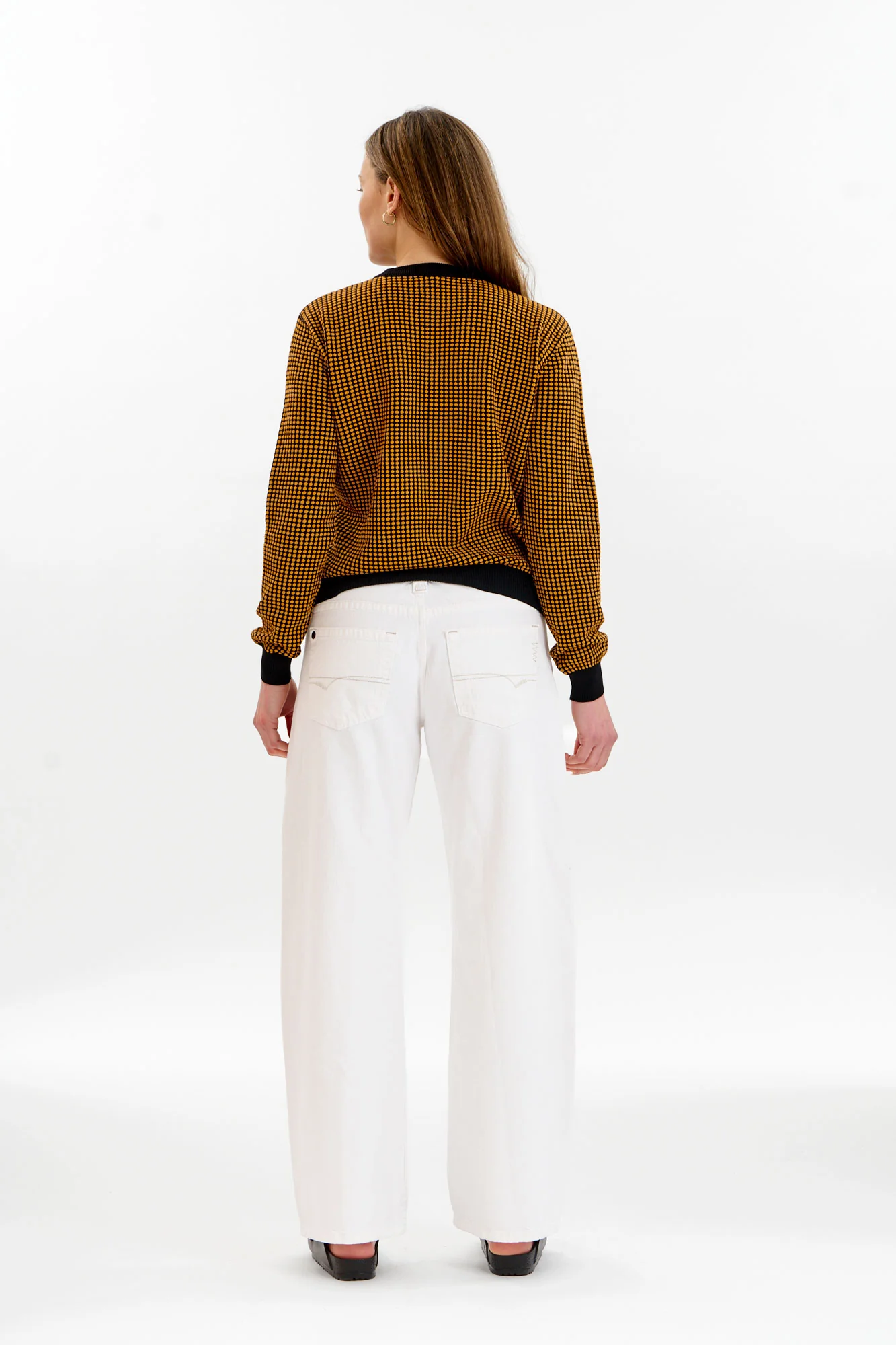 HANA Organic Cotton Jumper - Black & Mustard - Image 5