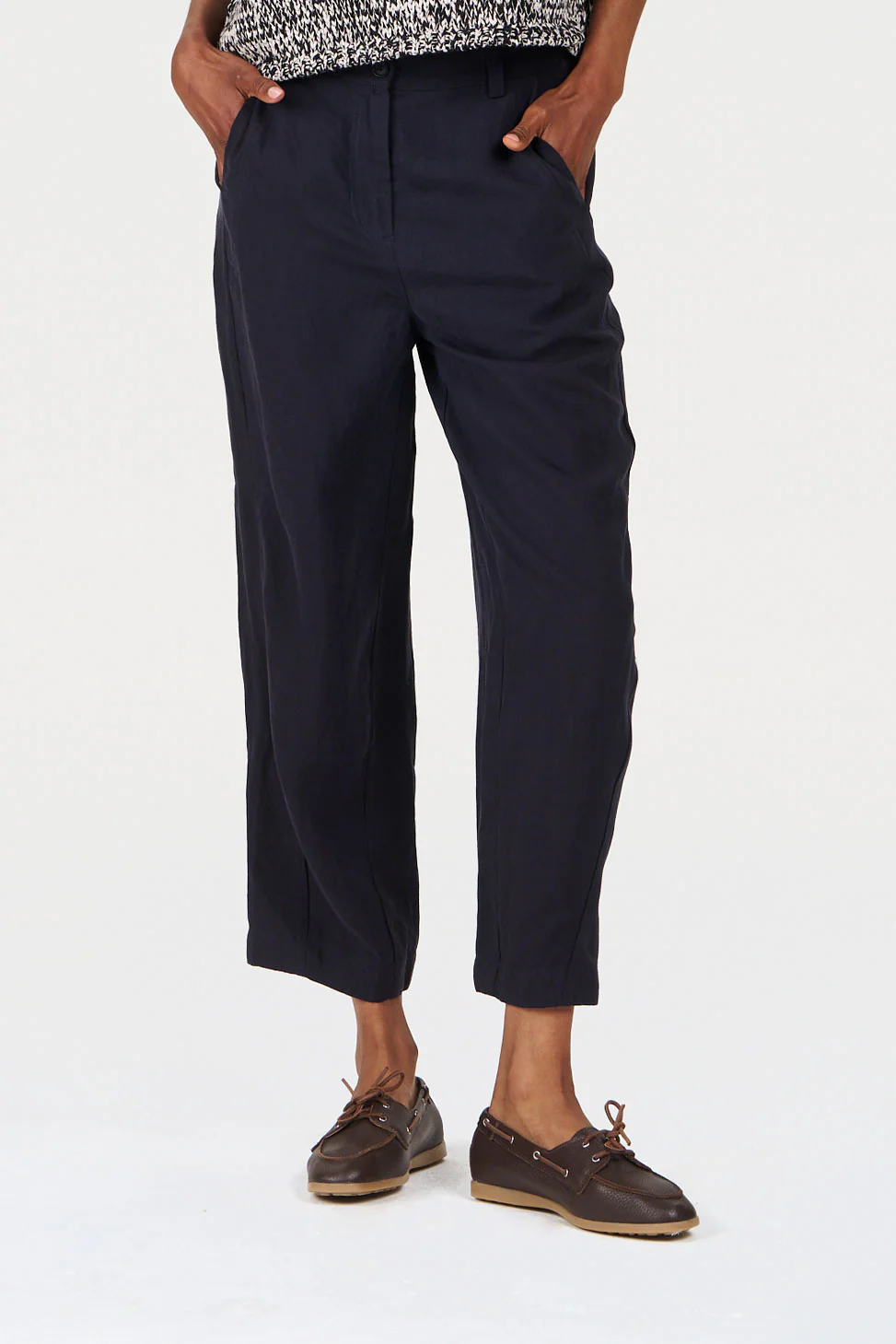 OLIVE Tencel Linen Trouser - Navy - Image 3