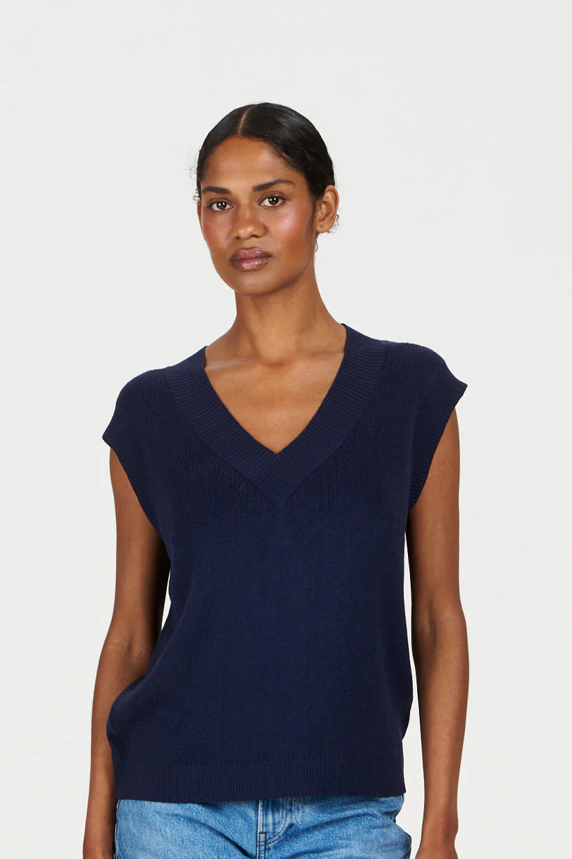 SANDER Organic Ramie Cotton Vest - navy