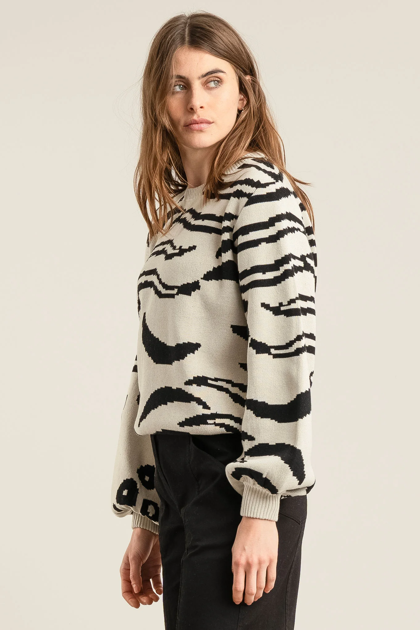 TIGER HOPE - Organic Cotton Jumper Off White - Image 3
