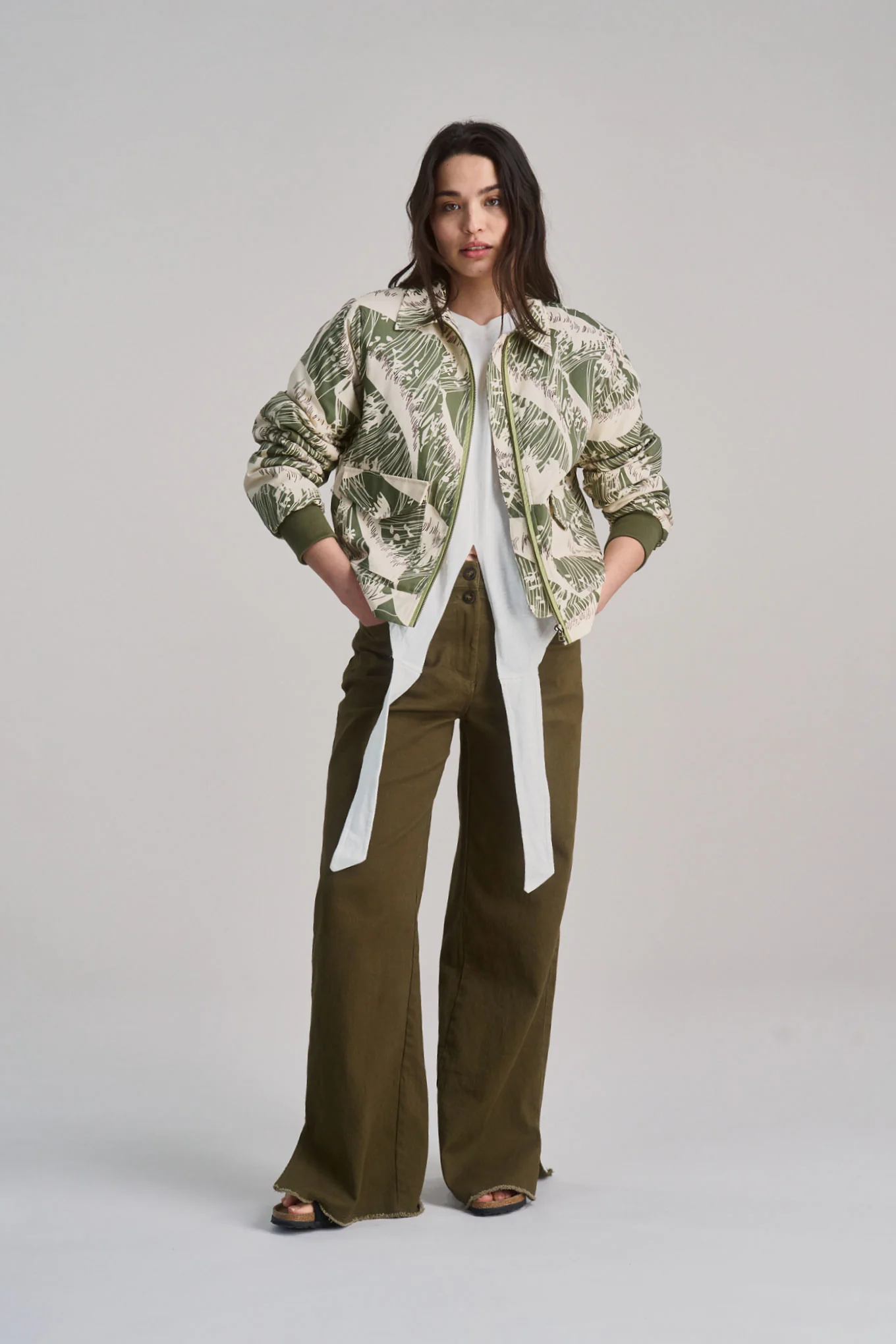 VIVI - Organic Cotton Bomber Print - Green Wave - Image 3